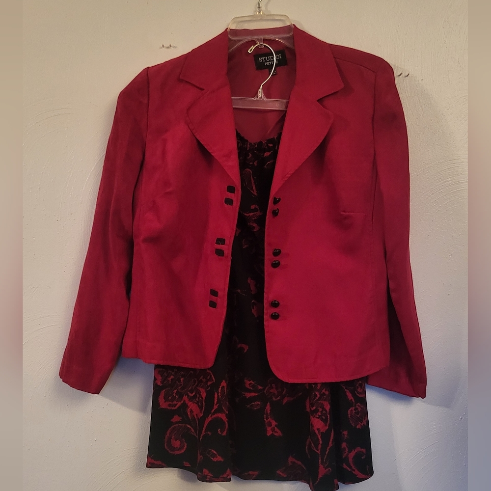 Studio One skirt and jacket set,  size 12P, red and black.